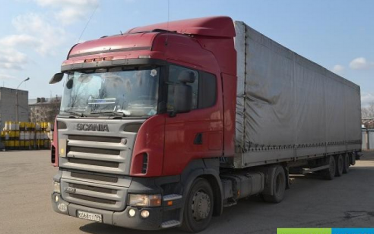 Полицейские раскрыли хищение большегруза Scania с прицепом в поселке Янино
