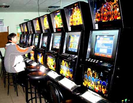 В подвале одного из домов Всеволожска нашли оборудование для незаконных азартных игр