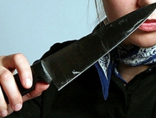 В поселке имени Морозова задержана женщина, убившая ножом мужа во время пьяной ссоры
