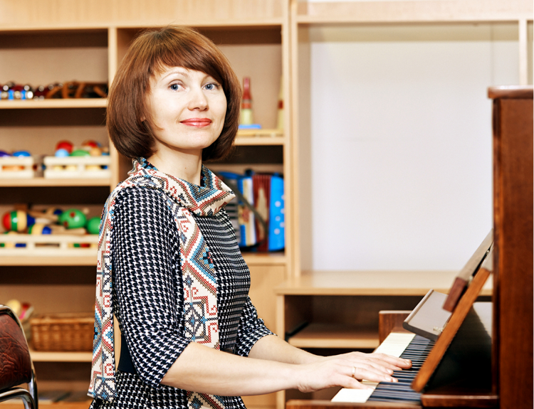 Музыкальный руководитель детского сада &quot;Южный&quot; Загорская Юлия Николаевна стала лауреатом конкурса «Воспитатель года-2014»
