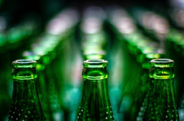 В Ленобласти изъяли 300 тысяч бутылок нелегального алкоголя