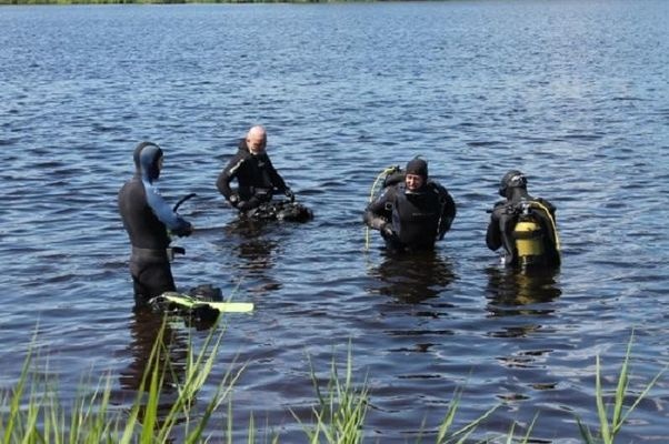 В Кавголовском озере ведутся поиски утонувшего мужчины