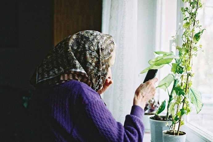 В Кузьмоловском мошенники запугали пенсионерку неприятностями для внука