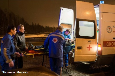 В аварии с маршруткой &quot;Санкт-Петербург - Сертолово&quot; пострадали 9 человек, в том числе два подростка
