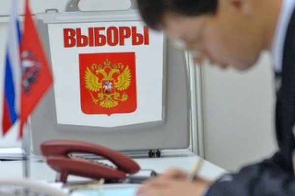 В ЗакСе Ленинградской области не сошлись во мнении, надо ли отменять досрочное голосование