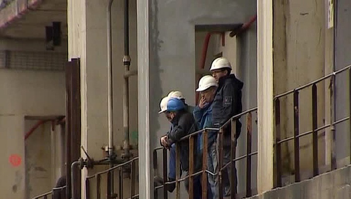 В Мурино разбился рабочий, упав с 14 этажа