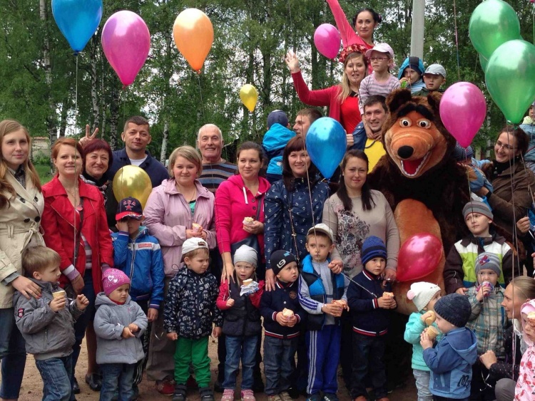 «Праздник Детства» прошёл в деревнях Энколово, Капитолово и Порошкино