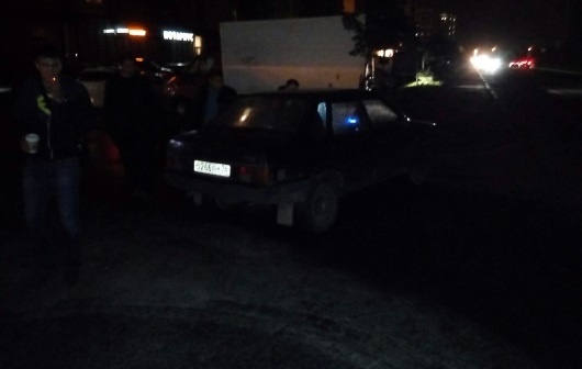 В Кудрово пьяные на ВАЗ протаранили Mazda и забор