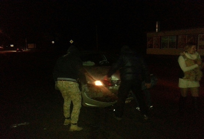В Ленинградской области пьяный водитель врезался в светофор