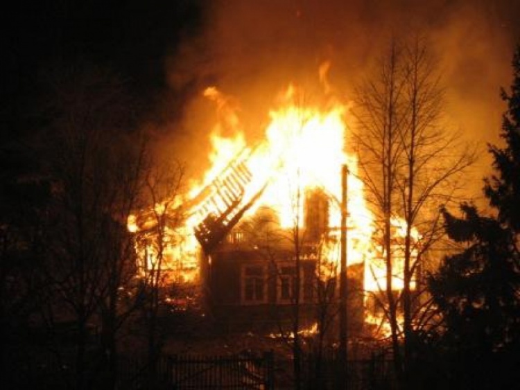 В Васкелово выгорел одноэтажный дом