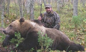 В Ленобласти за год разрешат подстрелить 152 барсука и 251 медведя