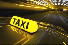 Женщину-таксиста ночные пассажиры избили и ограбили во Всеволожском районе
