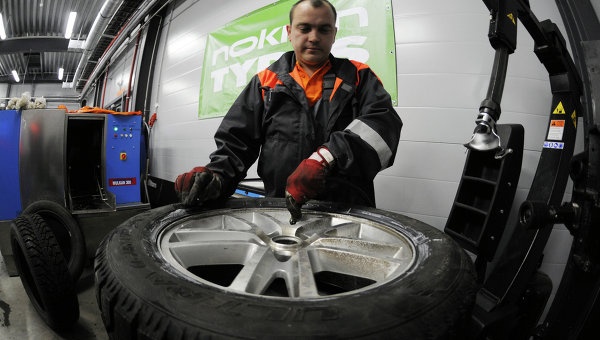 Глава Ленинградской области поздравил Nokian Tyres с десятилетием