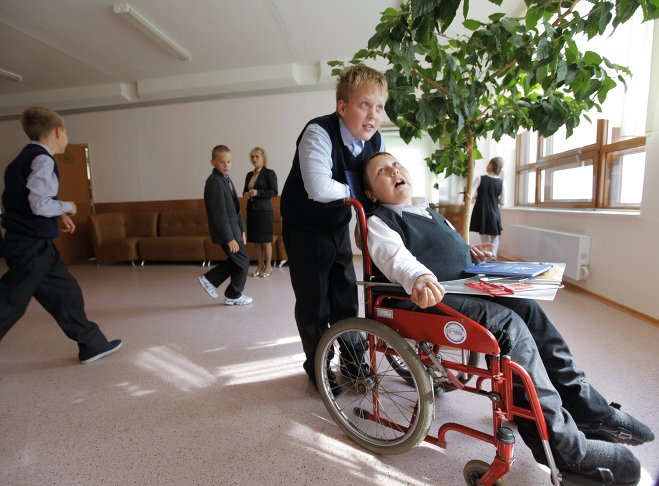 Забота о детях-инвалидах находится на контроле властей Ленобласти